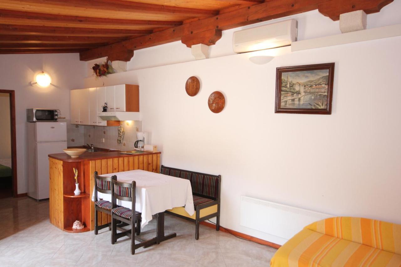 Apartments With A Parking Space Veli Losinj, Losinj - 8029 Εξωτερικό φωτογραφία