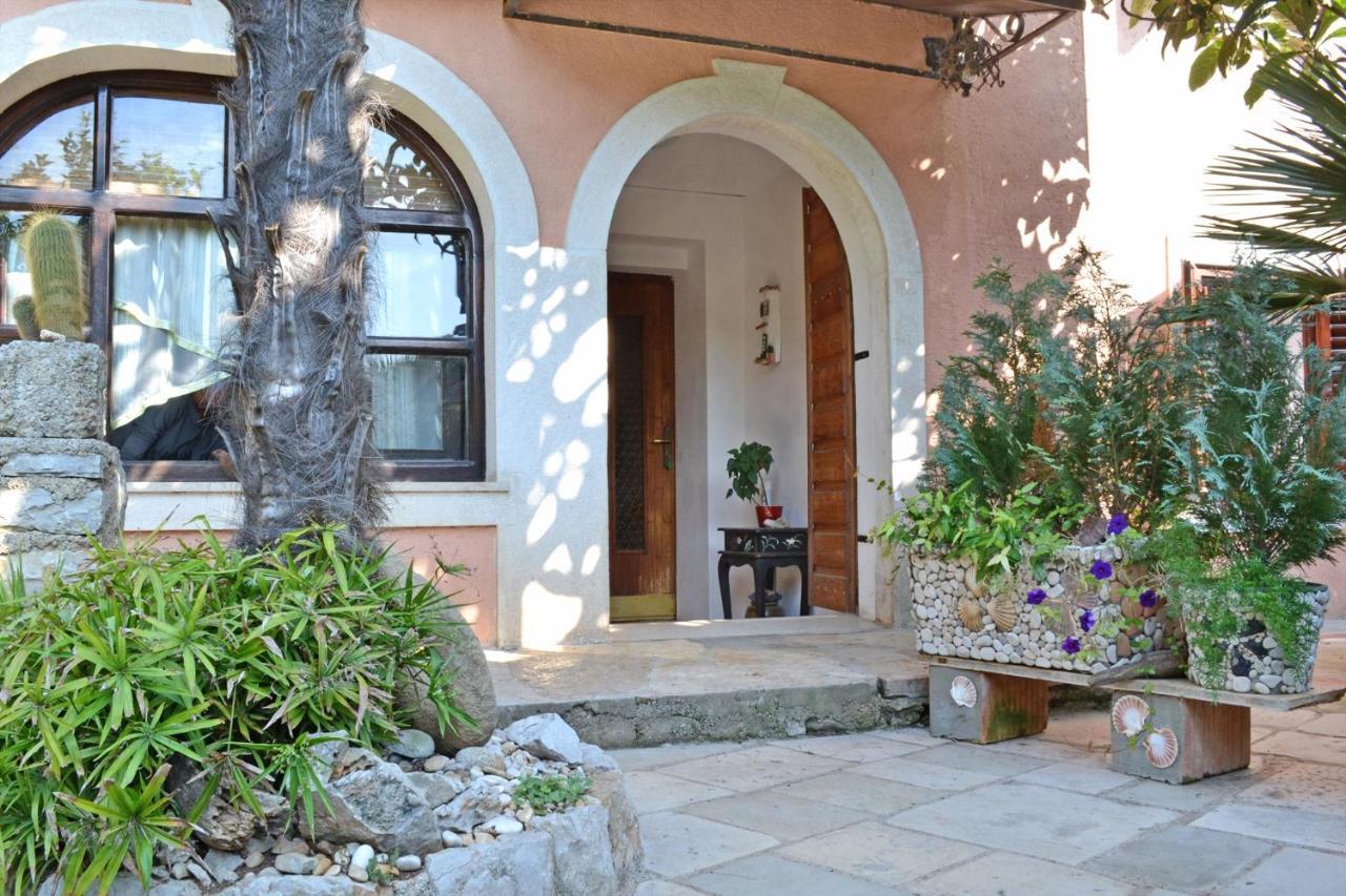 Apartments With A Parking Space Veli Losinj, Losinj - 8029 Εξωτερικό φωτογραφία