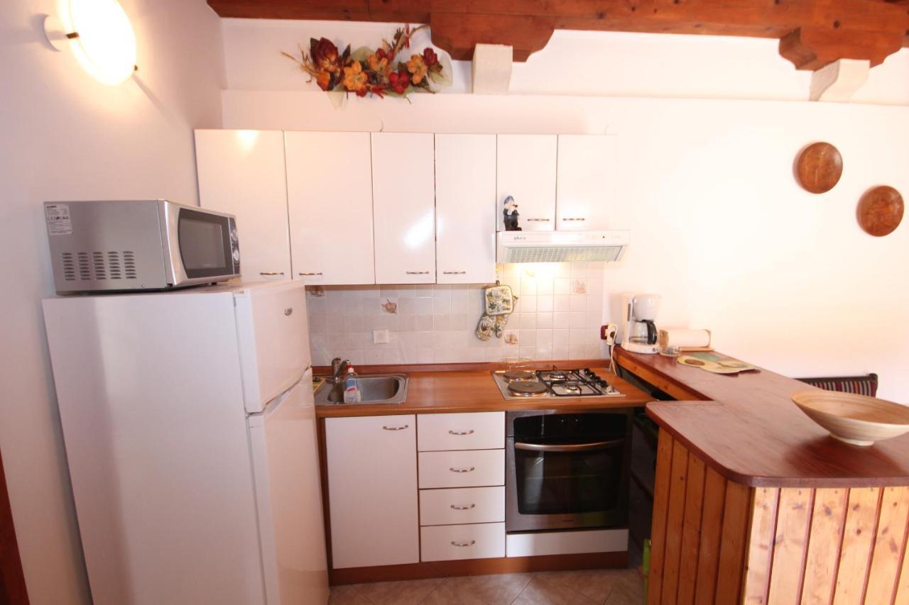Apartments With A Parking Space Veli Losinj, Losinj - 8029 Εξωτερικό φωτογραφία